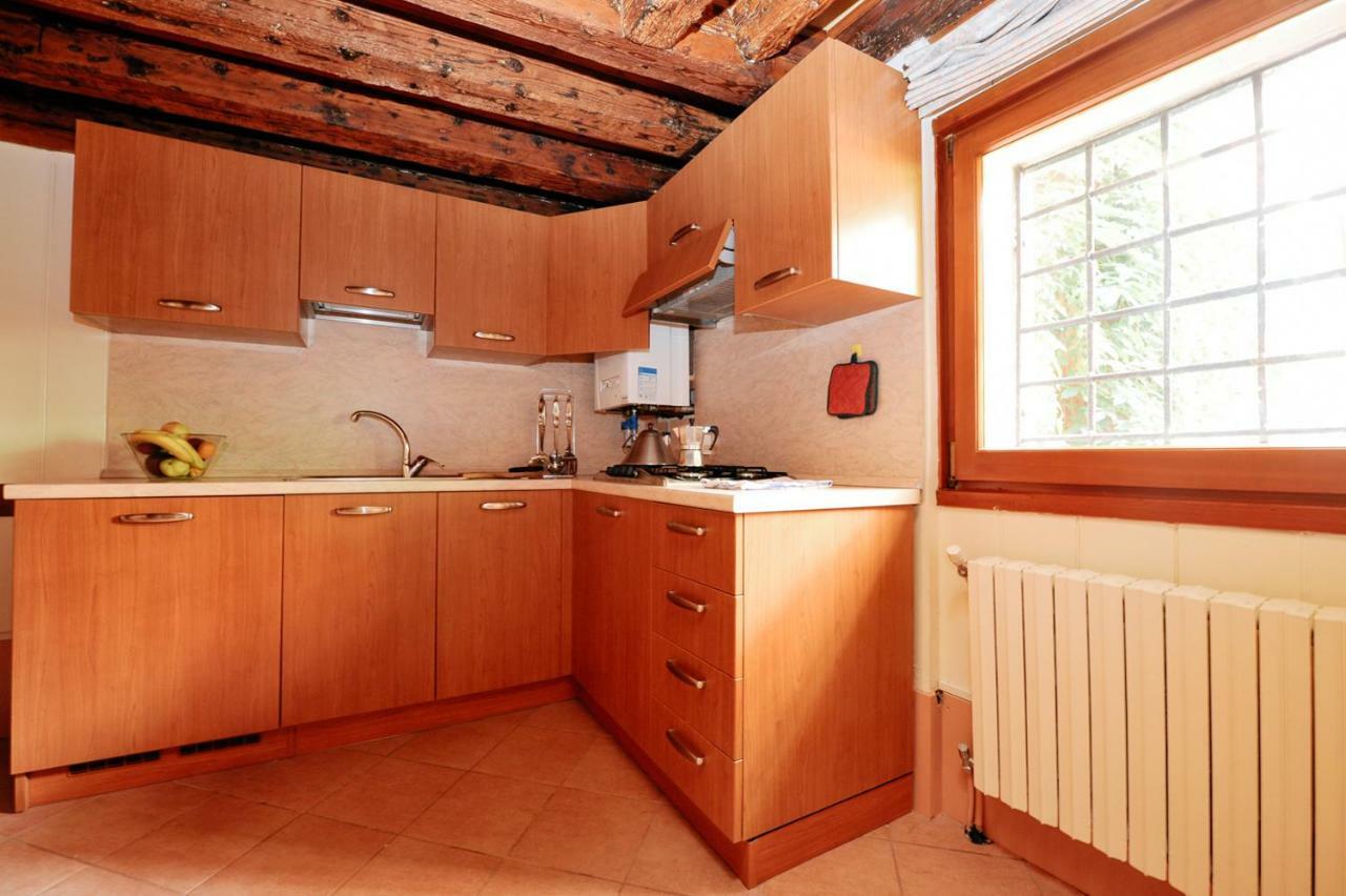Melusina Ca' Bernarda Historical Center Apartment Venice