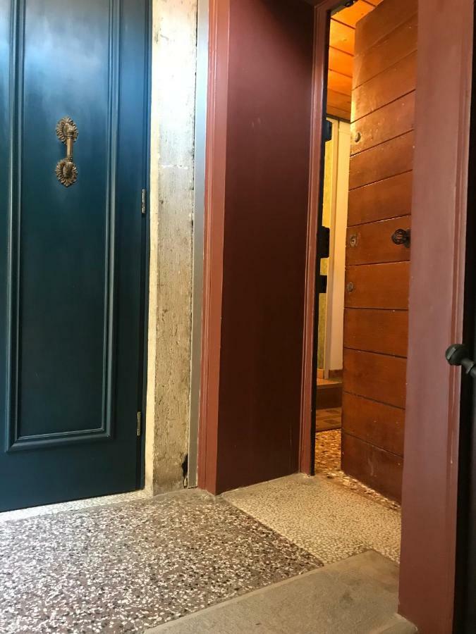 Melusina Ca' Bernarda Historical Center Apartment Venice